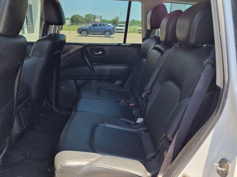 Used 2021 Nissan Armada SV AWD/4WD image 11