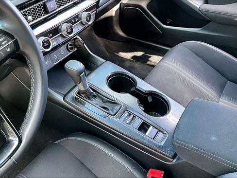 Certified 2025 Honda Civic Sport image 13