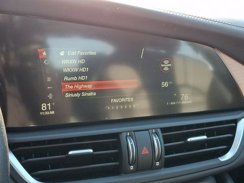 Used 2017 Alfa Romeo Giulia Ti w/ TI Lusso Light Wood Package image 18