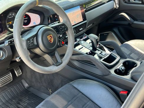 Used 2022 Porsche Cayenne Turbo GT AWD/4WD image 4
