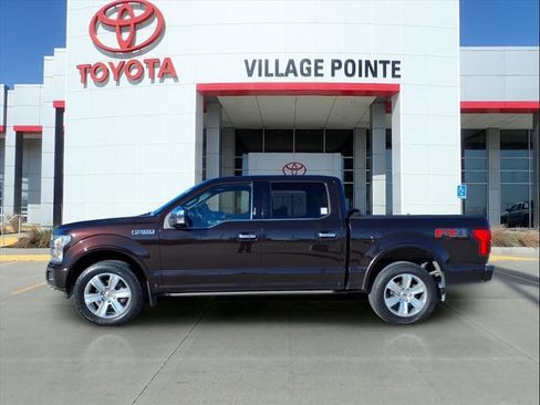 Used 2019 Ford F150 Platinum w/ Equipment Group 701A Luxury image 2