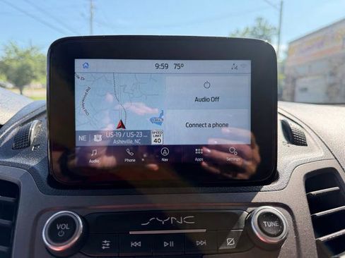 Used 2022 Ford Transit Connect XLT FWD image 14