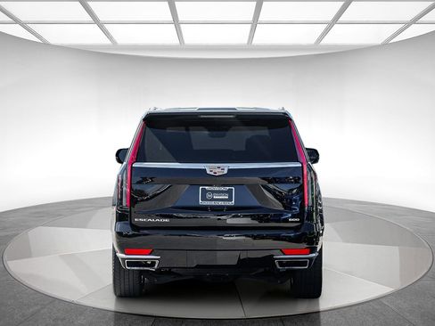Used 2023 Cadillac Escalade ESV Premium Luxury w/ Performance Package image 3