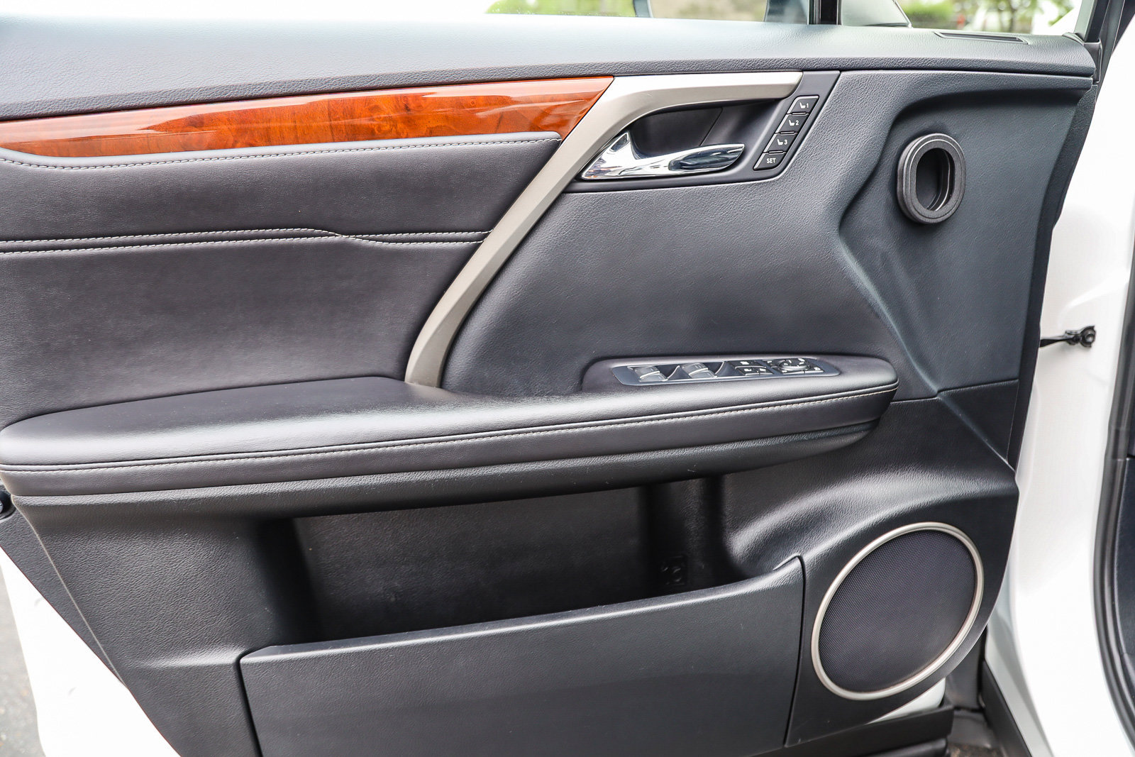 Used 2019 Lexus RX 350L FWD image 20
