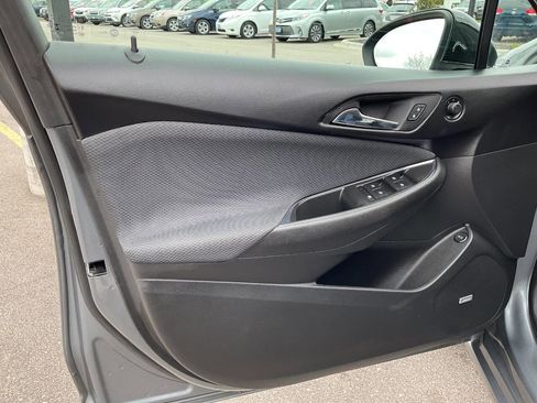 Used 2018 Chevrolet Cruze LT w/ Sun And Sound Package FWD image 26