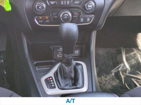 Used 2016 Jeep Cherokee 75th Anniversary image 19