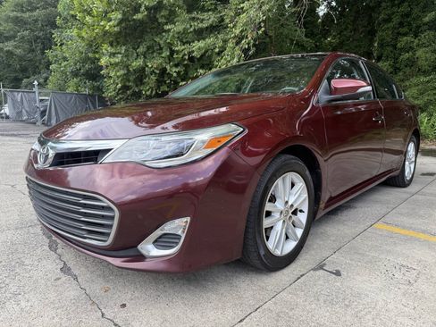 Used 2013 Toyota Avalon XLE FWD image 6