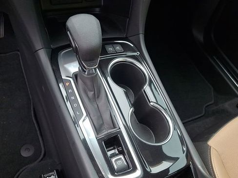 Used 2023 Chevrolet Equinox Premier FWD image 12