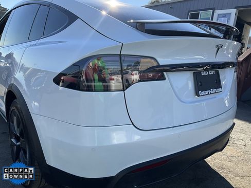 Used 2023 Tesla Model X image 95