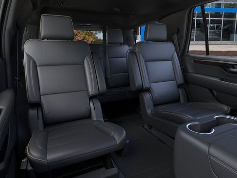 New 2026 Chevrolet Tahoe Premier w/ Sun And Tow Package AWD/4WD image 17