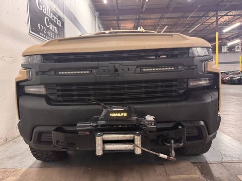 Used 2019 Chevrolet Silverado 1500 LT w/ Texas Edition RWD image 3