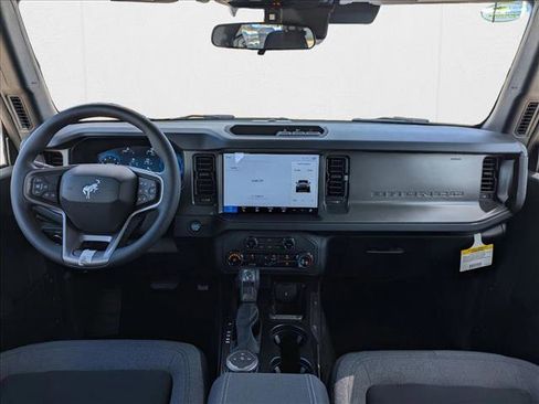 New 2025 Ford Bronco 4-Door image 14