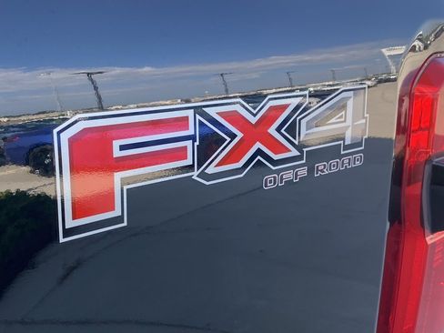 Used 2023 Ford F250 Lariat w/ Sport Appearance Package image 45