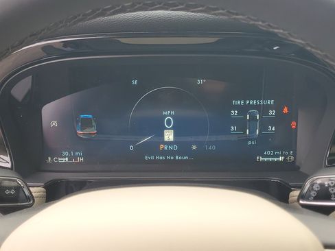 New 2026 Lincoln Corsair Premiere image 19