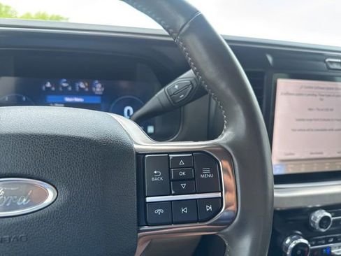 Used 2025 Ford F450 Platinum w/ Platinum Plus Package AWD/4WD image 7