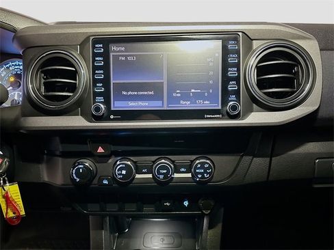 Used 2020 Toyota Tacoma TRD Sport image 27