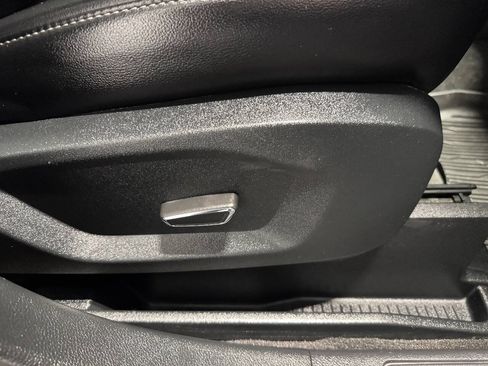 Used 2019 Ford Edge SEL w/ Equipment Group 201A AWD/4WD image 18