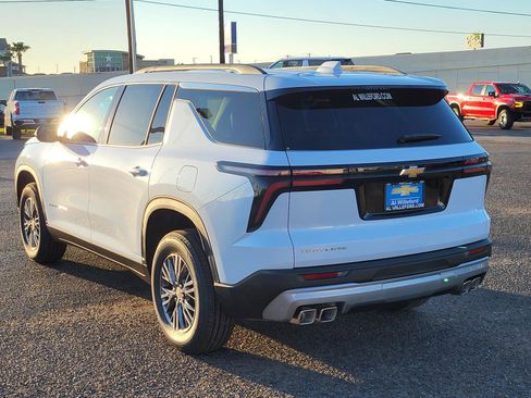 New 2026 Chevrolet Traverse LT image 3