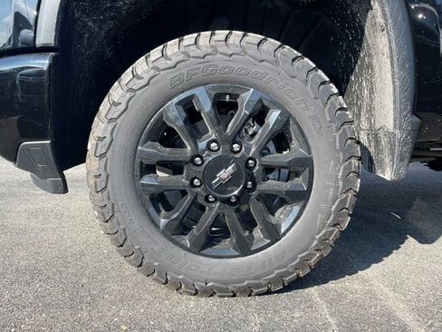 New 2026 Chevrolet Silverado 2500 LT w/ Trail Boss Package AWD/4WD image 7