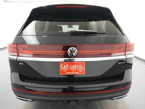 Used 2024 Volkswagen Atlas SE AWD/4WD image 6