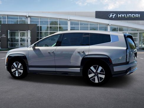 New 2026 Hyundai Ioniq 9 SEL w/ Tow & Go Package image 4