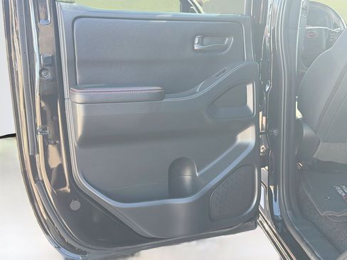 Used 2026 Nissan Frontier PRO-4X AWD/4WD image 26
