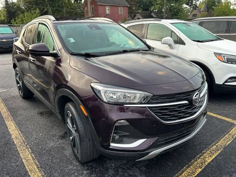 Used 2020 Buick Encore GX Select w/ Advanced Technology Package AWD/4WD image 2