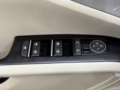 Used 2023 Kia Soul LX image 26