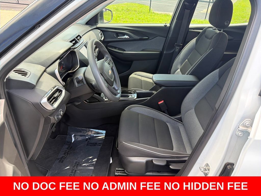 Used 2021 Chevrolet TrailBlazer LS AWD/4WD image 10
