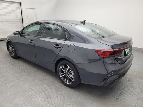 Used 2023 Kia Forte LXS FWD image 3