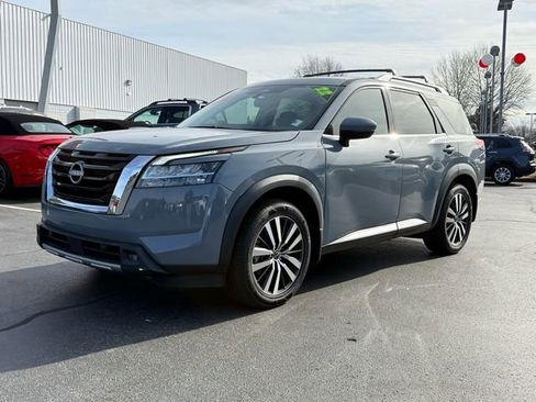 Certified 2022 Nissan Pathfinder Platinum w/ Cargo Package image 7