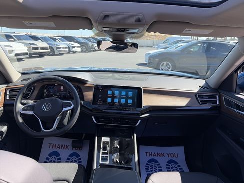 New 2026 Volkswagen Atlas SE image 30