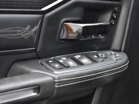 Used 2024 RAM 2500 Limited image 25