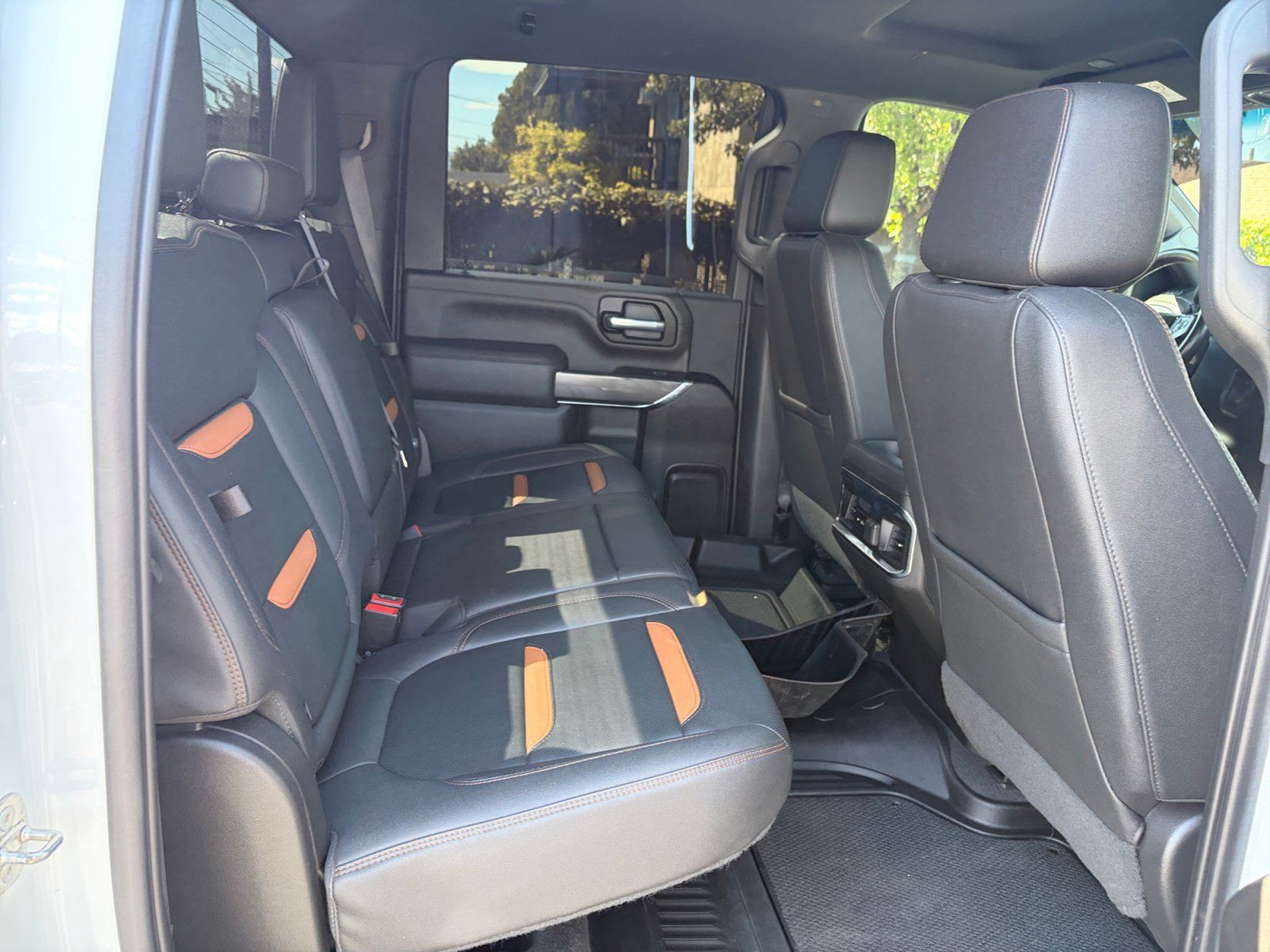 Used 2022 GMC Sierra 2500 AT4 w/ Gooseneck/5TH Wheel Package AWD/4WD image 18