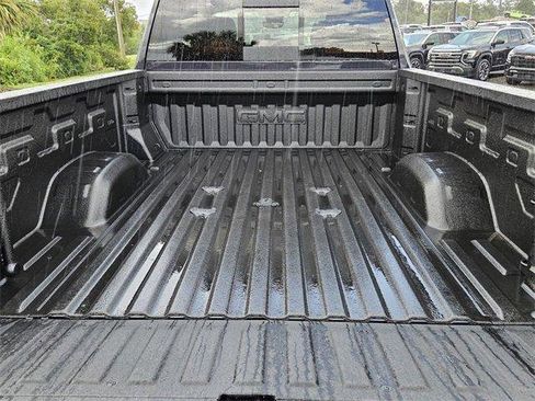 New 2025 GMC Sierra 2500 Denali w/ Denali Reserve Package image 13