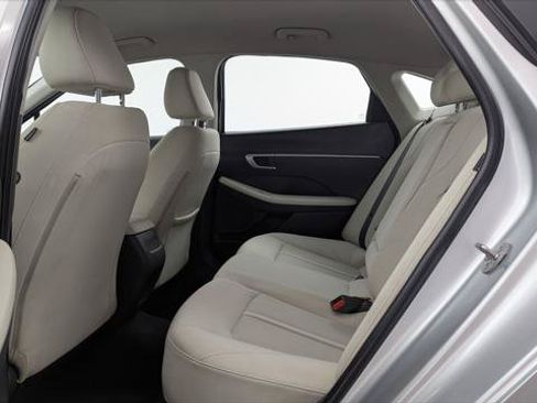 Used 2025 Hyundai Sonata SEL FWD image 17