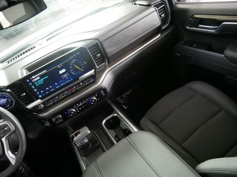 Used 2026 Chevrolet Silverado 1500 RST w/ All Star Edition Plus AWD/4WD image 11