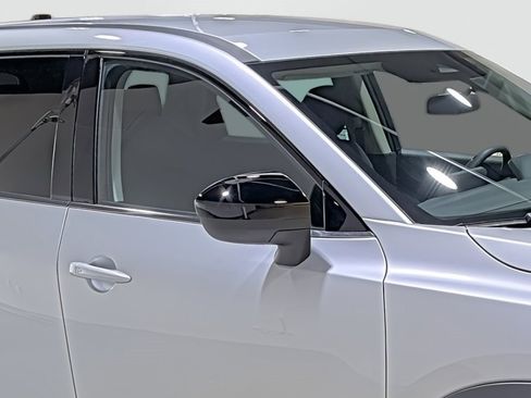 Certified 2025 Nissan Pathfinder S image 16