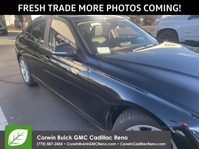 Used 2018 BMW 320i xDrive Sedan AWD/4WD image 5