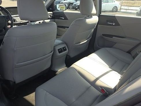 Used 2015 Honda Accord EX-L image 8