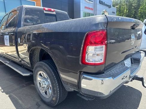 Used 2024 RAM 3500 Tradesman w/ Chrome Appearance Group AWD/4WD image 15