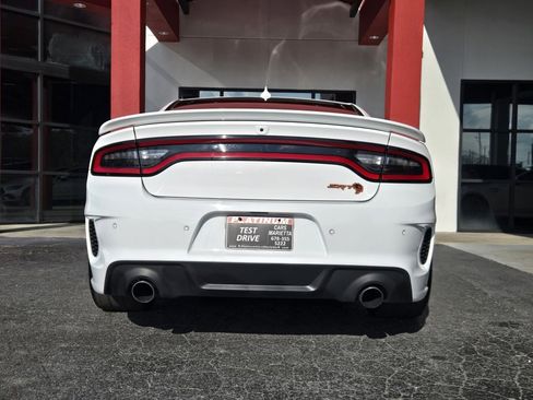 Used 2020 Dodge Charger SRT Hellcat w/ Harman/Kardon Audio Group image 8