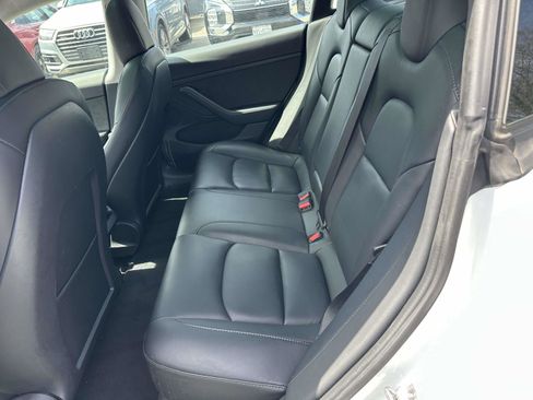Used 2022 Tesla Model 3 Long Range AWD/4WD image 19