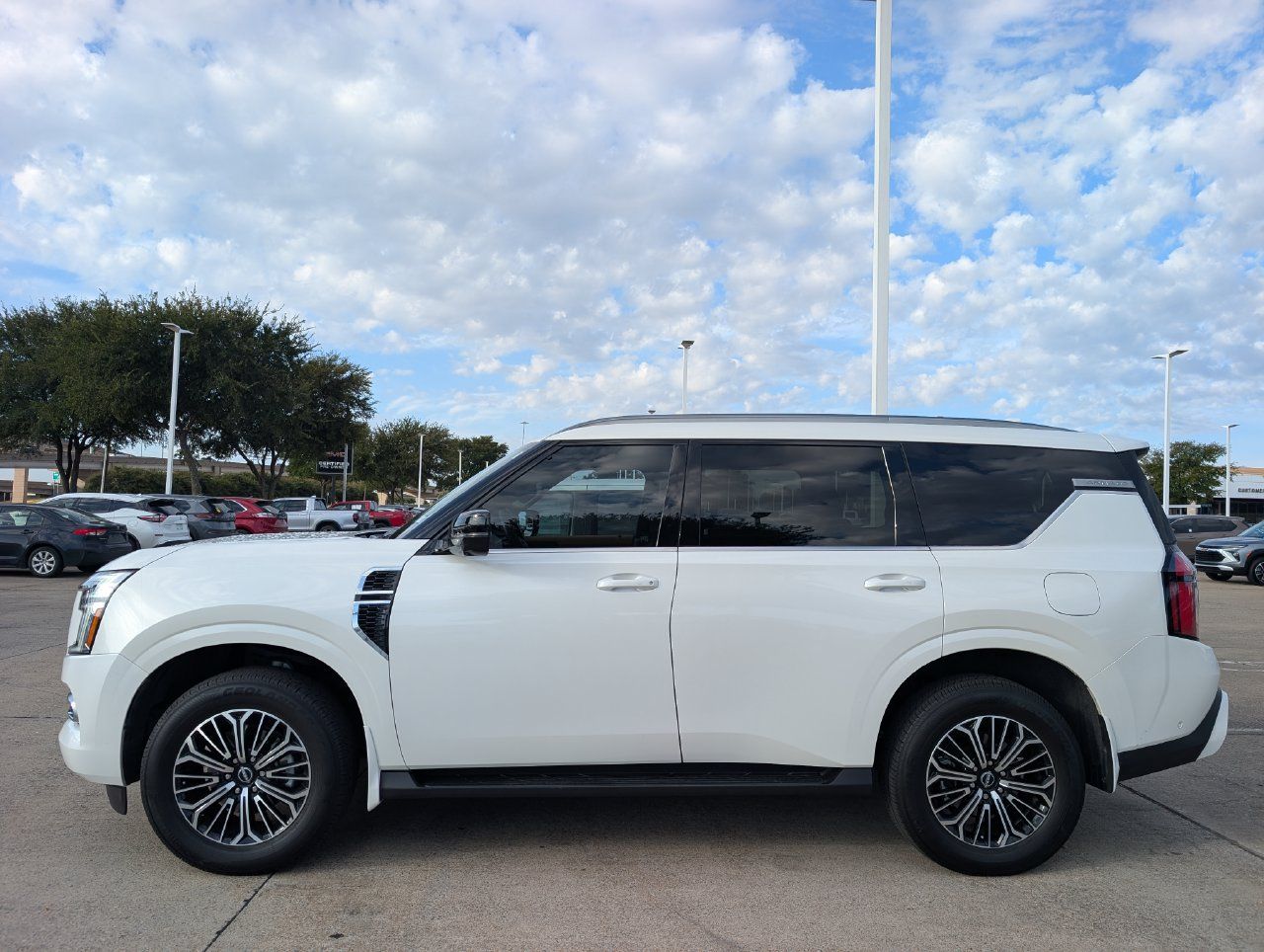 Used 2025 Nissan Armada SL w/ Captain's Chari Seat Package RWD image 3