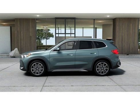 New 2026 BMW X1 xDrive28i w/ Technology Package AWD/4WD image 4