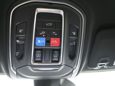 New 2026 Jeep Grand Cherokee Altitude RWD image 17