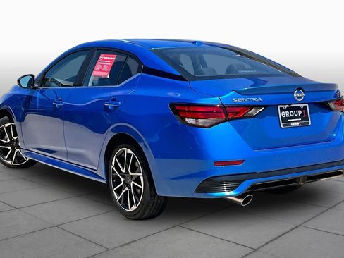 Certified 2025 Nissan Sentra SR FWD image 11