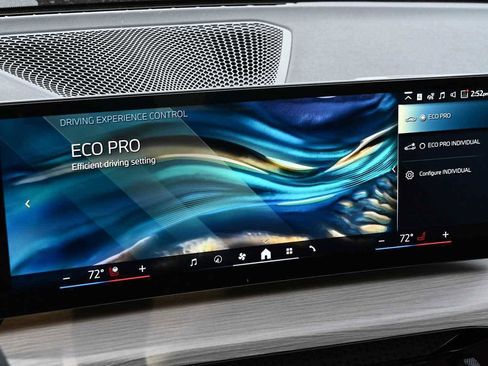 New 2026 BMW 330i Sedan w/ M Sport Package image 24