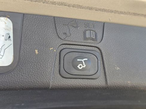 Used 2016 Ford C-MAX SEL w/ Equipment Group 302A FWD image 13