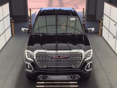Used 2019 GMC Sierra 1500 Denali w/ Denali Carbonpro Edition image 2